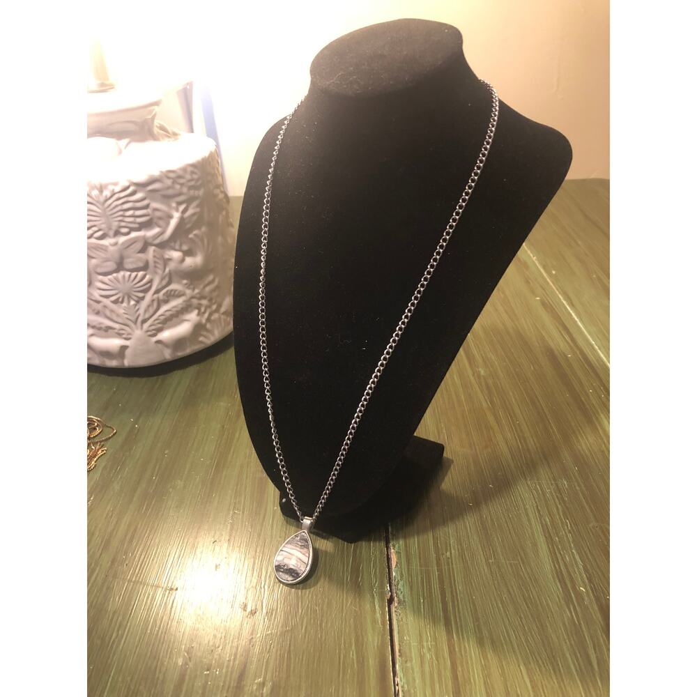 Unbranded Silver Tone Glass Black White Gray Swirl Pendant Necklace